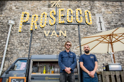 Pop-Up Prosecco van